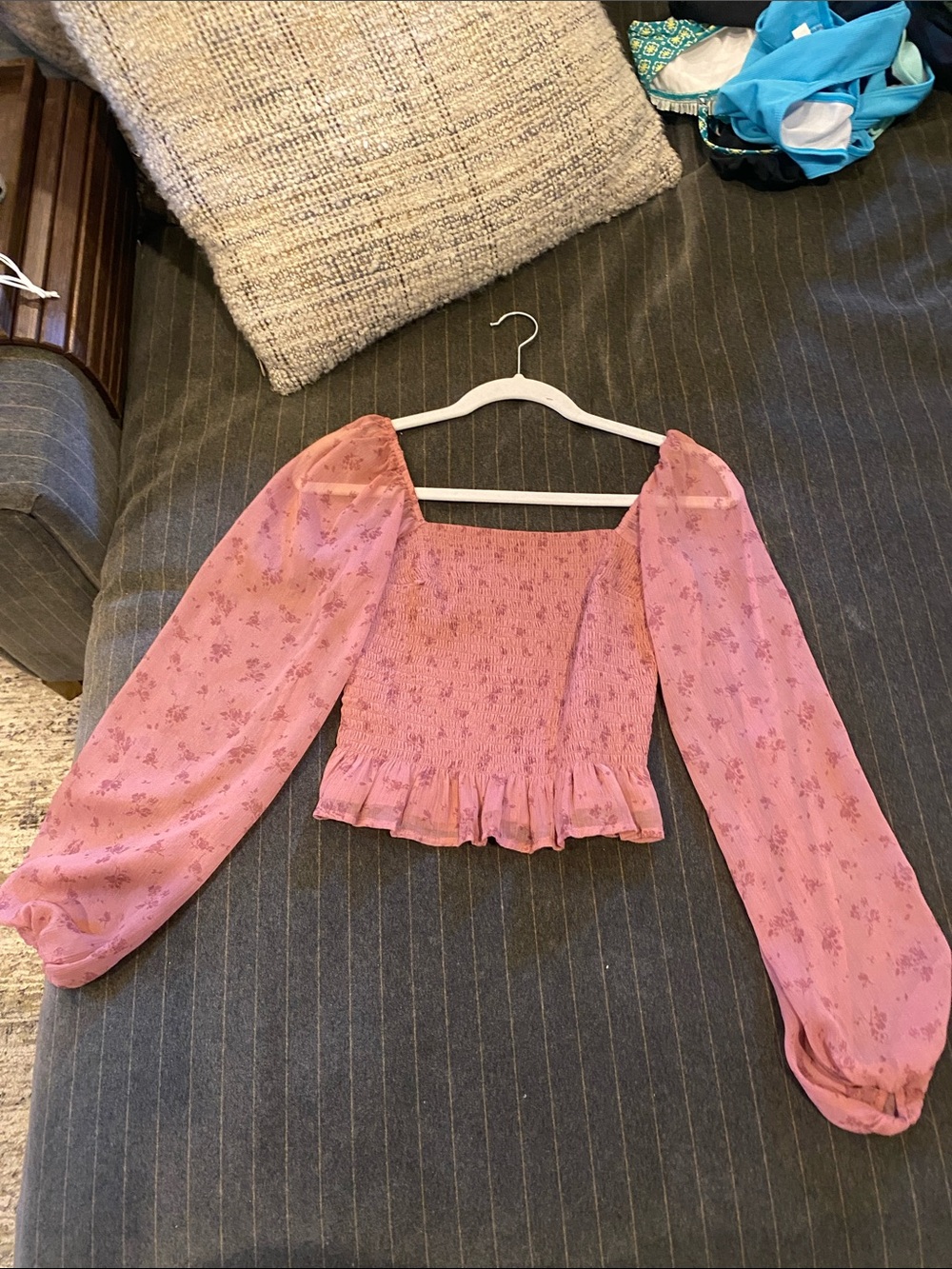 Pink flowy Hollister Top